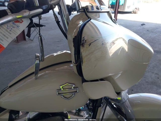 1HD1KBC1XMB641549 Harley-Davidson FLHX