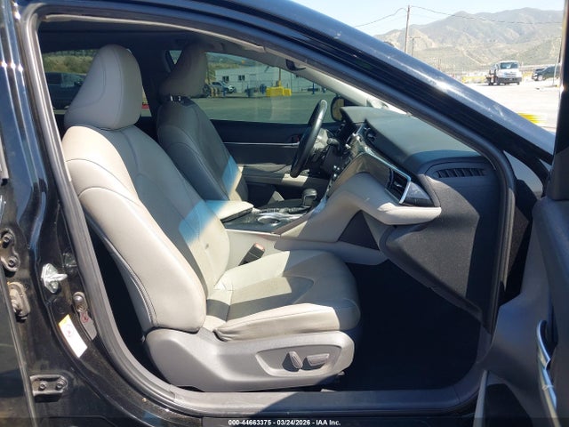 4T1BZ1HK2JU006320 Toyota Camry Xse V6