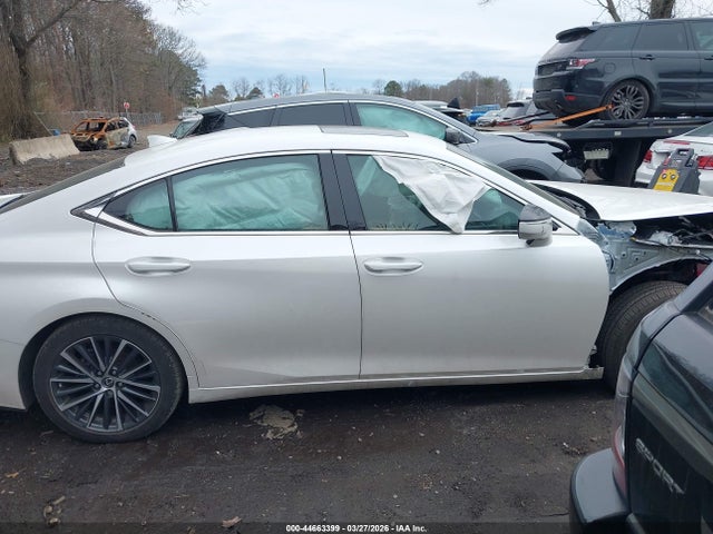 44663399 :رقم المزاد ، 58ADZ1B12RU180899 vin ، 2024 Lexus Es 350 مزاد بيع