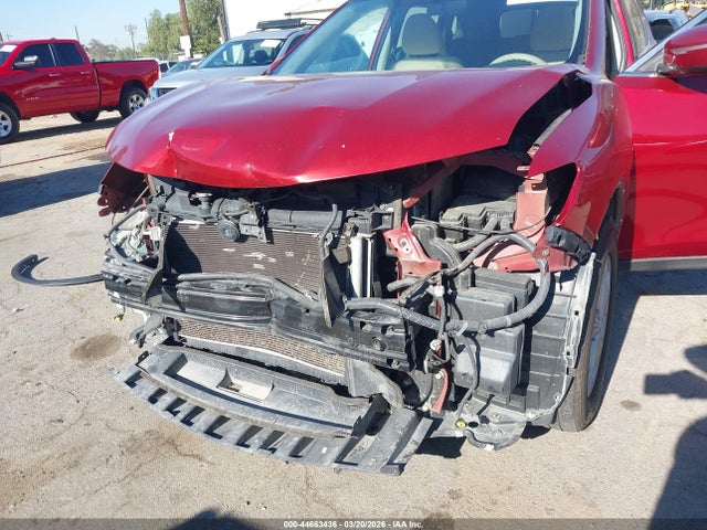 5N1AT2MT6EC865911 Nissan ROGUE SV