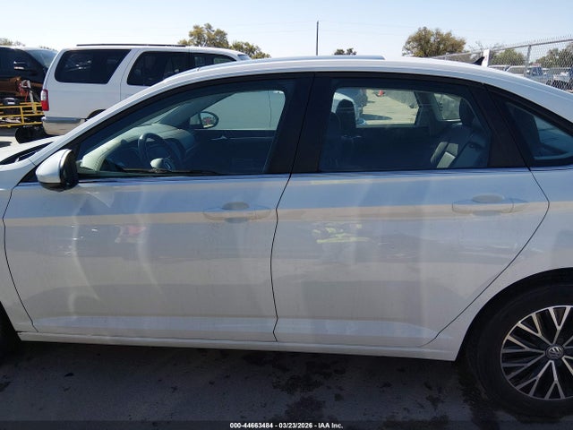 3VWC57BU8KM263079 Volkswagen Jetta 1.4t R-line/1.4t S/1.4t Se