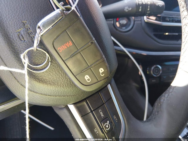 44663502 :رقم المزاد ، 3C4NJDBN9PT508449 vin ، 2023 Jeep Compass Altitude 4x4 مزاد بيع