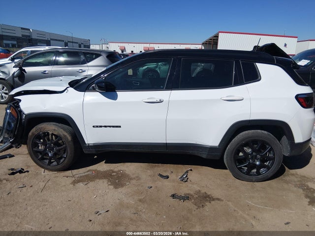 44663502 :رقم المزاد ، 3C4NJDBN9PT508449 vin ، 2023 Jeep Compass Altitude 4x4 مزاد بيع