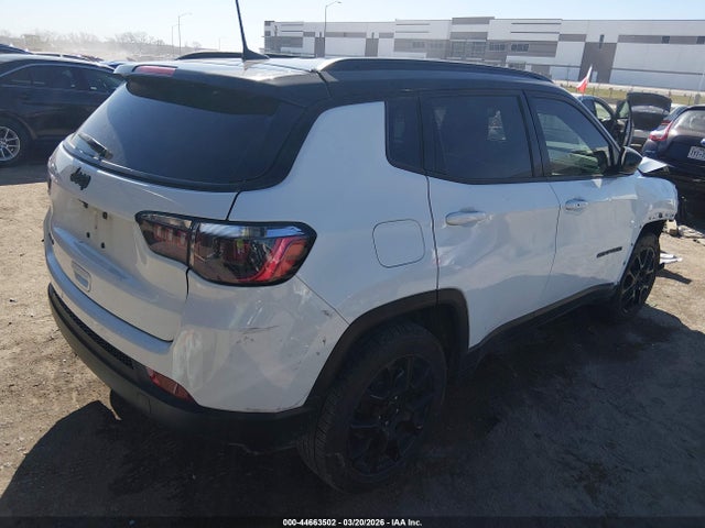 44663502 :رقم المزاد ، 3C4NJDBN9PT508449 vin ، 2023 Jeep Compass Altitude 4x4 مزاد بيع