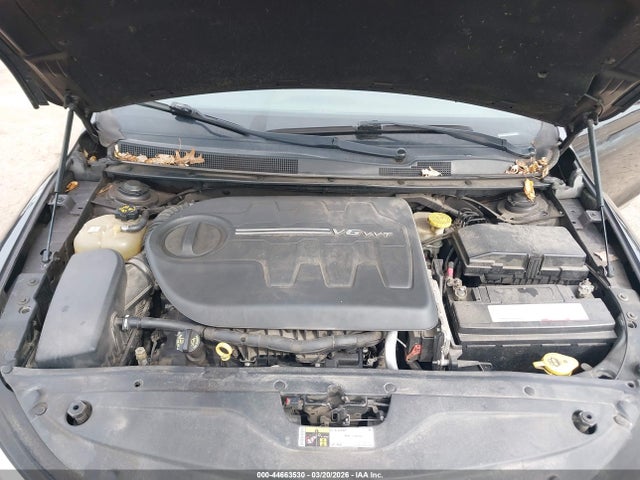Продаж на аукціоні авто 2015 Chrysler 200 C, vin: 1C3CCCEG7FN648768, номер лоту: 44663530