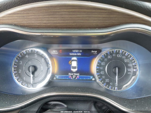 Продаж на аукціоні авто 2015 Chrysler 200 C, vin: 1C3CCCEG7FN648768, номер лоту: 44663530