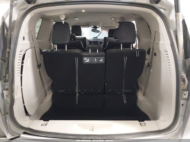 44663545 :رقم المزاد ، 2C4RC1BG6JR246220 vin ، 2018 Chrysler Pacifica Touring L مزاد بيع
