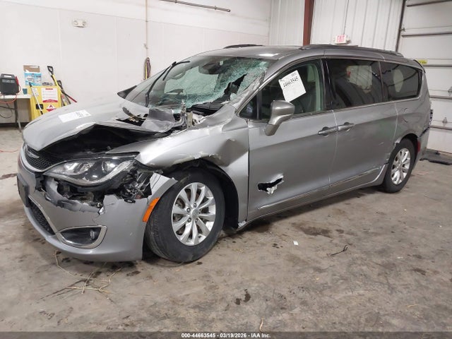 2018 CHRYSLER PACIFICA 2C4RC1BG6JR246220 Photo 1