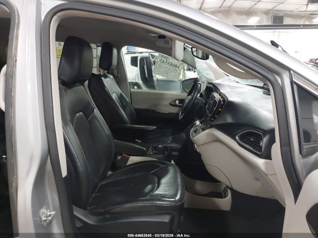 2018 CHRYSLER PACIFICA 2C4RC1BG6JR246220 Photo 4