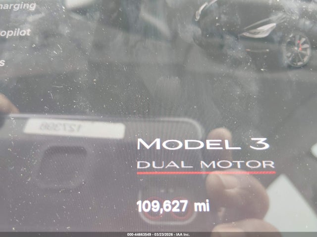 44663549 :رقم المزاد ، 5YJ3E1EB4KF230479 vin ، 2019 Tesla Model 3 Long Range/performance مزاد بيع