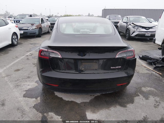 44663549 :رقم المزاد ، 5YJ3E1EB4KF230479 vin ، 2019 Tesla Model 3 Long Range/performance مزاد بيع