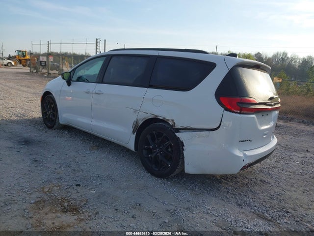 2025 CHRYSLER PACIFICA 2C4RC1GG7SR610963 Photo 2
