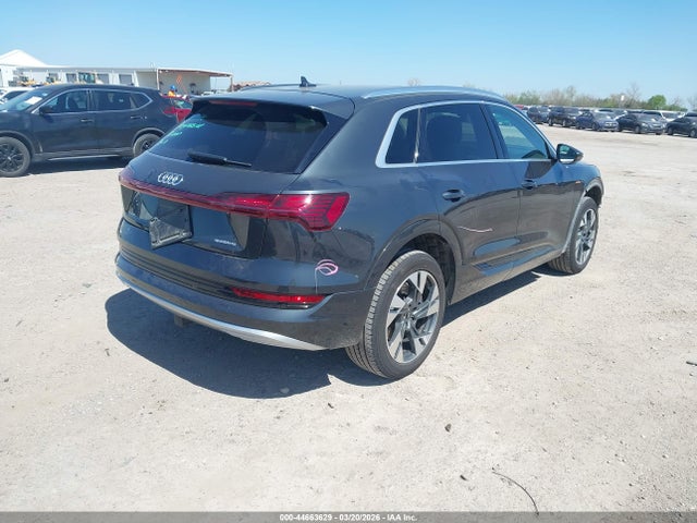 Продажа на аукционе авто 2021 Audi E-tron Premium Plus Quattro, vin: WA1LABGE3MB011540, номер лота: 44663629