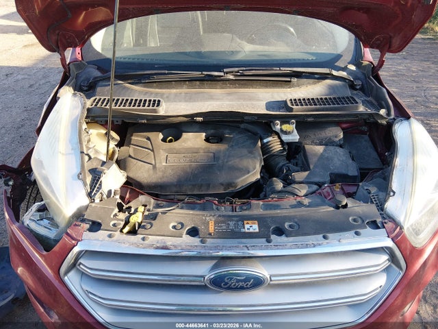 1FMCU0J95HUD42297 Ford Escape Titanium