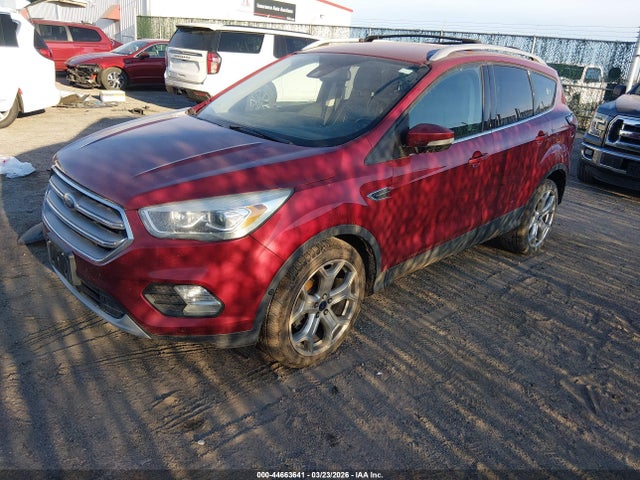 1FMCU0J95HUD42297 Ford Escape Titanium