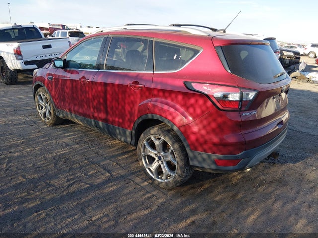 1FMCU0J95HUD42297 Ford Escape Titanium