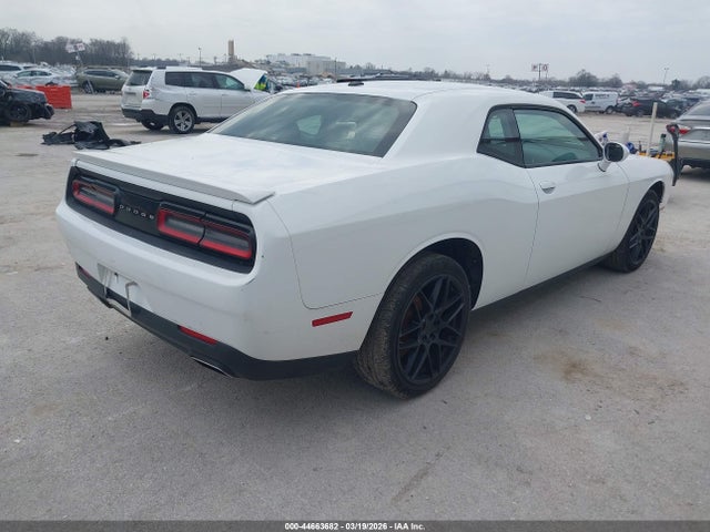 44663682 :رقم المزاد ، 2C3CDZAG1GH275517 vin ، 2016 Dodge Challenger Sxt مزاد بيع