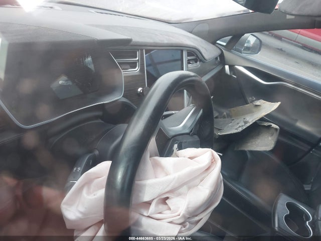 2015 Tesla Model S 70d/85d/p85d მანქანა იყიდება აუქციონზე, vin: 5YJSA1E23FF120178, აუქციონის ნომერი: 44663685