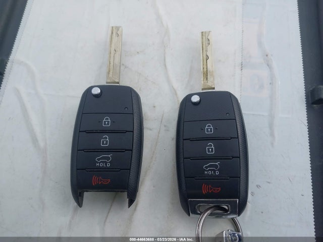 5XYPG4A37GG029123 KIA Sorento 2.4l Lx