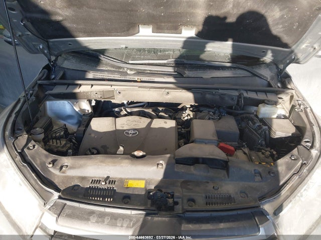 Toyota Highlander Xle 2018 5TDJZRFH0JS532925 Image 10