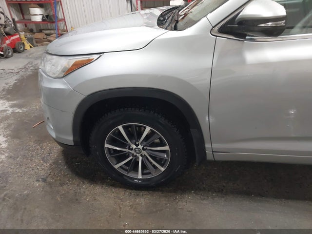 Toyota Highlander Xle 2018 5TDJZRFH0JS532925 Image 18