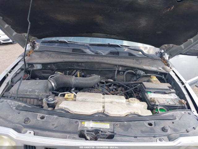 44663706 :رقم المزاد ، 1J8GN28K68W179258 vin ، 2008 Jeep Liberty Sport مزاد بيع