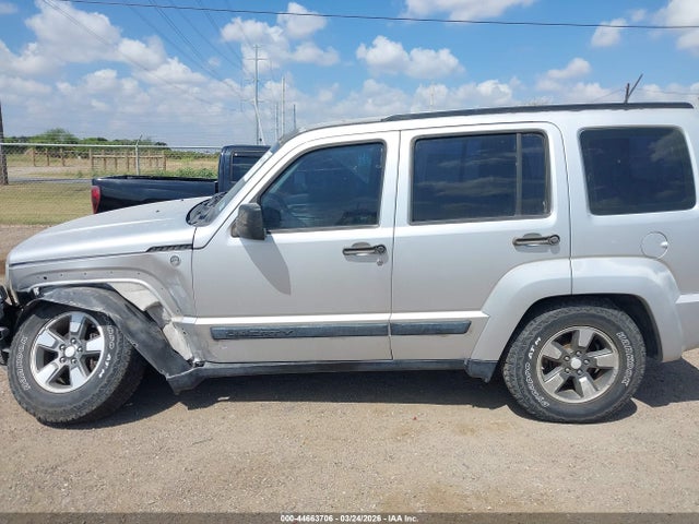 44663706 :رقم المزاد ، 1J8GN28K68W179258 vin ، 2008 Jeep Liberty Sport مزاد بيع