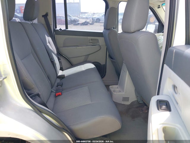 44663706 :رقم المزاد ، 1J8GN28K68W179258 vin ، 2008 Jeep Liberty Sport مزاد بيع