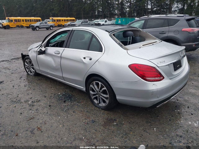 55SWF4KB0HU226162 Mercedes-Benz C 300 4matic