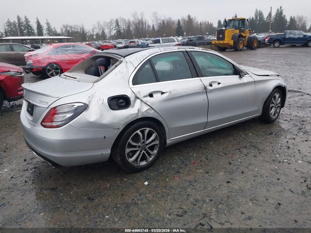 55SWF4KB0HU226162 Mercedes-Benz C 300 4matic