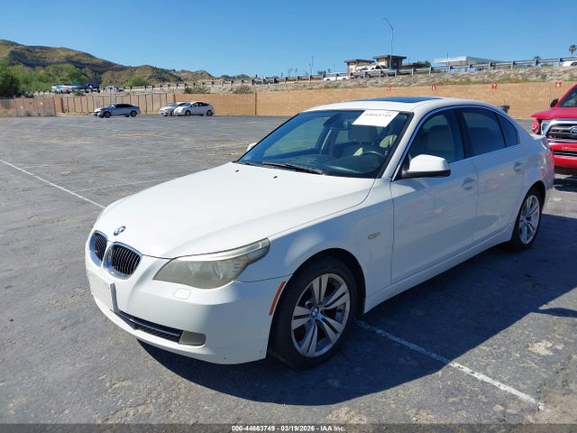 2010 BMW 528I WBANU5C58AC365652 Photo 1