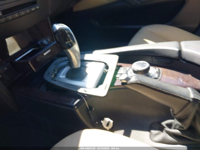 2010 BMW 528I WBANU5C58AC365652 Photo 5