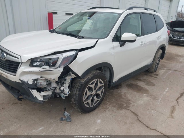 44663766 :رقم المزاد ، JF2SKAJC6MH482175 vin ، 2021 Subaru Forester Premium مزاد بيع