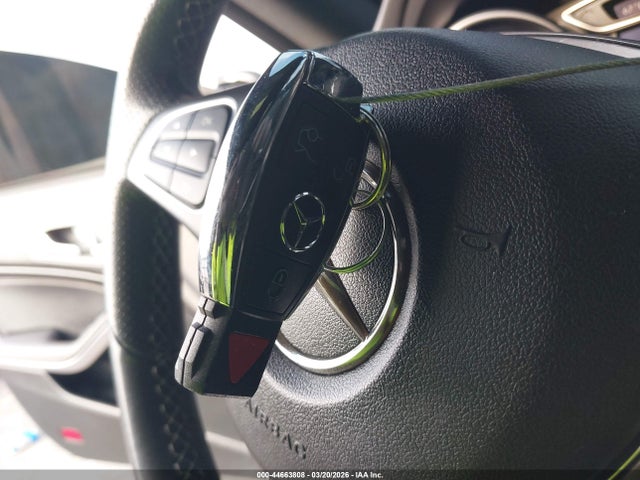 44663808 :رقم المزاد ، WDDSJ4GB7HN498674 vin ، 2017 Mercedes-benz Cla 250 4matic مزاد بيع