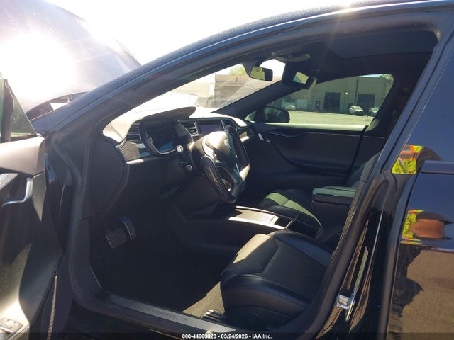 Продаж на аукціоні авто 2017 Tesla Model S 60/75, vin: 5YJSA1E18HF202773, номер лоту: 44663823