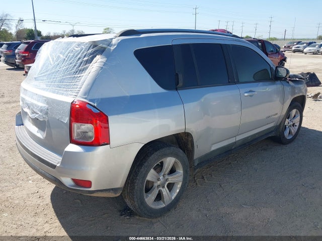 2011 JEEP COMPASS 1J4NT1FB2BD260224 Photo 3