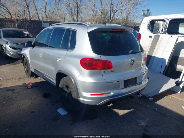 Aukcja sprzedaży 2015 Volkswagen Tiguan R-line, vin: WVGAV7AX9FW074366, numer aukcji: 44663860