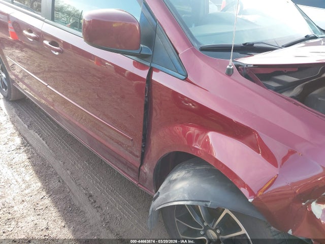 2C4RDGBG6HR707071 Dodge Grand Caravan Se Plus