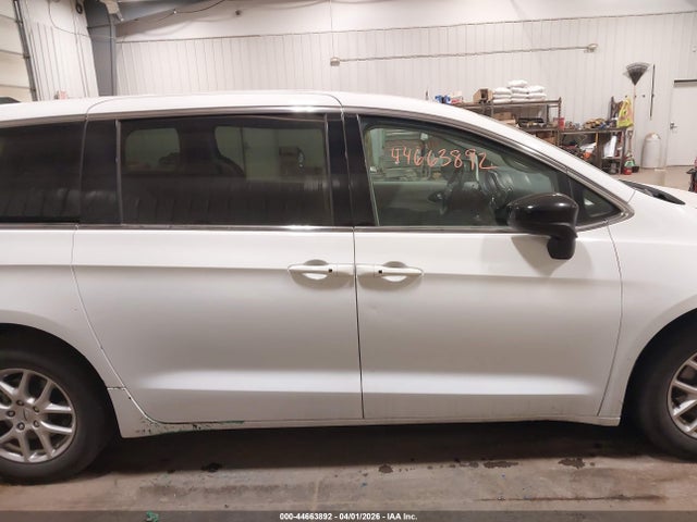 44663892 :رقم المزاد ، 2C4RC1CG3RR184060 vin ، 2024 Chrysler Voyager Lx مزاد بيع