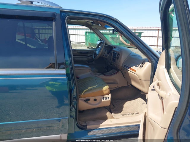 1998 LINCOLN NAVIGATOR 5LMPU28L2WLJ21903 Photo 4