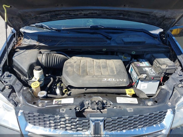 44663941 :رقم المزاد ، 2C4RDGBG4HR851444 vin ، 2017 Dodge Grand Caravan Se مزاد بيع