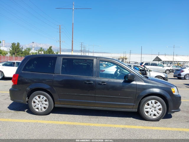44663941 :رقم المزاد ، 2C4RDGBG4HR851444 vin ، 2017 Dodge Grand Caravan Se مزاد بيع