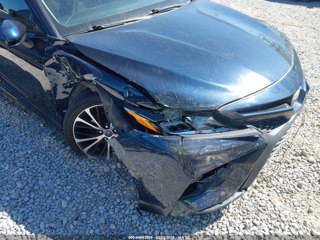 4T1B11HK8JU587135 Toyota CAMRY SE