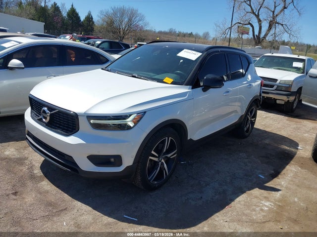 Auction sale of the 2019 Volvo Xc40 T5 R-design, vin: YV4162UM8K2056753, lot number: 44663987