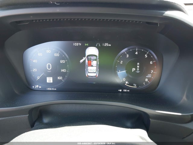 Auction sale of the 2019 Volvo Xc40 T5 R-design, vin: YV4162UM8K2056753, lot number: 44663987