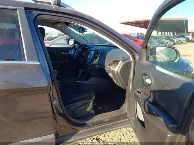Aukcja sprzedaży 2015 Jeep Cherokee Latitude, vin: 1C4PJMCS2FW652236, numer aukcji: 44663997