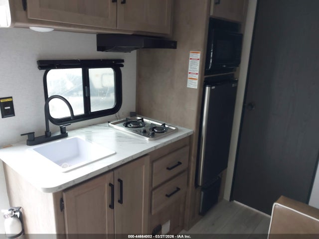 44664002 :رقم المزاد ، 4YDTSGG17SW102360 vin ، 2025 Keystone Springdale Mini Seri مزاد بيع