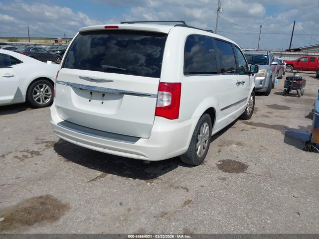 2011 CHRYSLER TOWN & COUNTRY 2A4RR8DG7BR655858 Photo 3