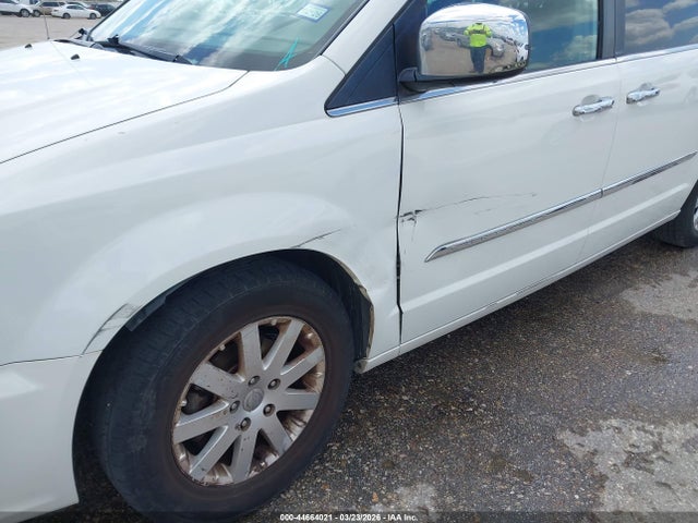 2011 CHRYSLER TOWN & COUNTRY 2A4RR8DG7BR655858 Photo 5
