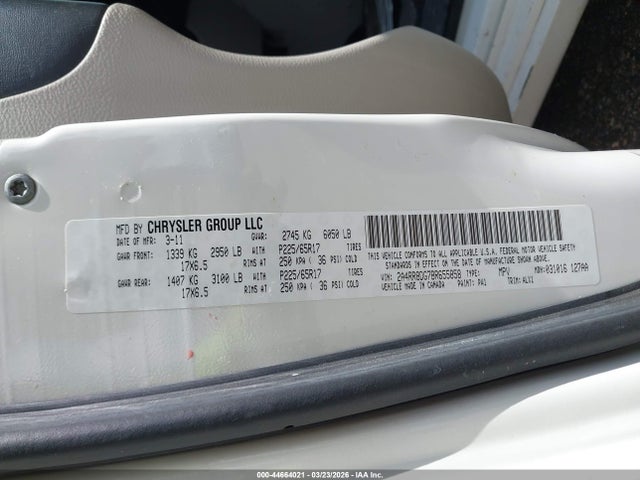 2011 CHRYSLER TOWN & COUNTRY 2A4RR8DG7BR655858 Photo 8